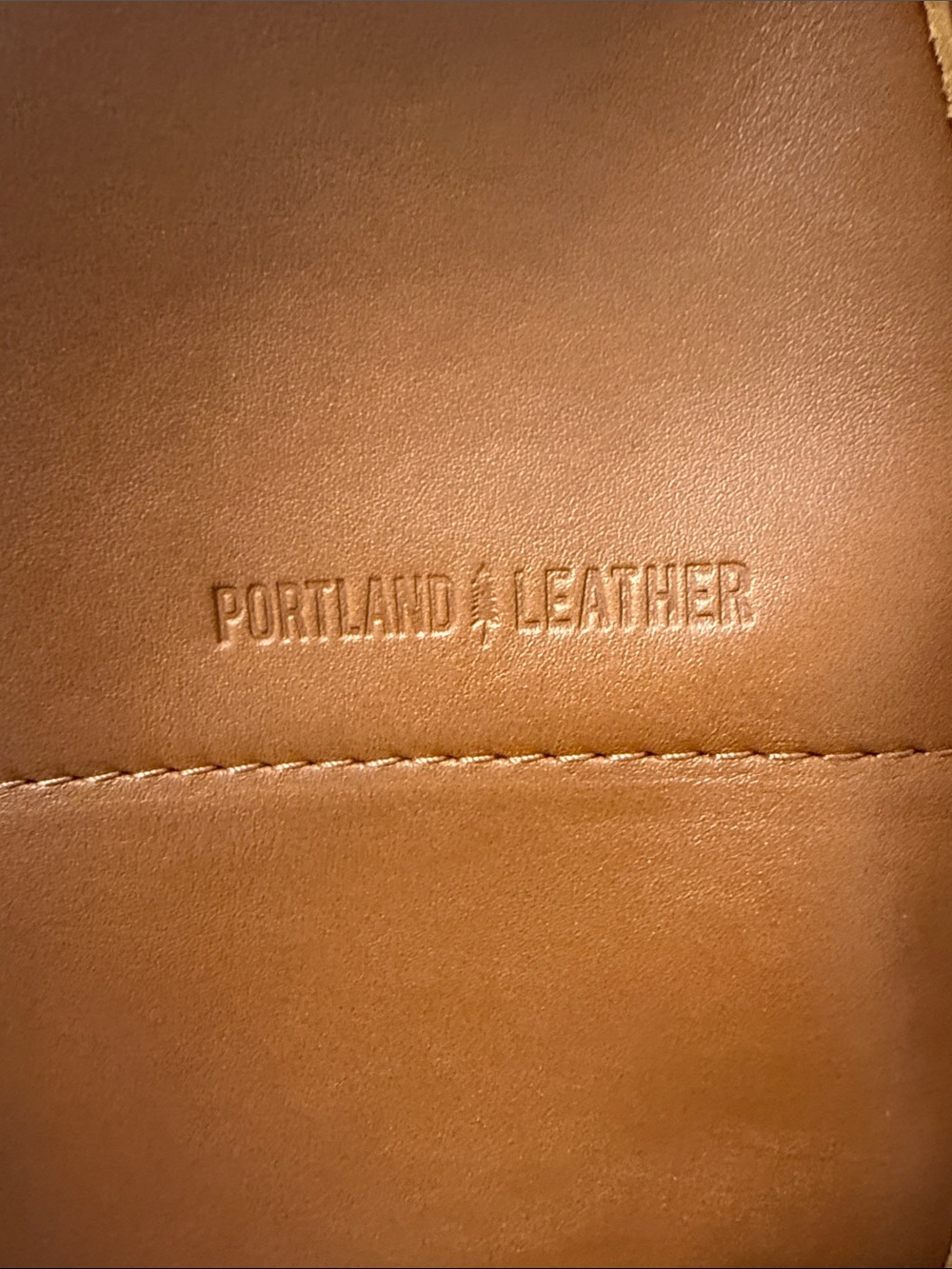 Portland Leather Koala Crossbody Medium Honey - Picture 2 of 12